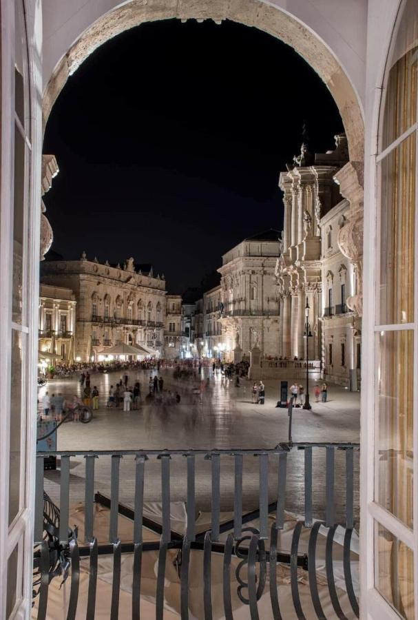 Ferienwohnung Ortigia Charme Piazza Duomo Syrakus Exterior foto