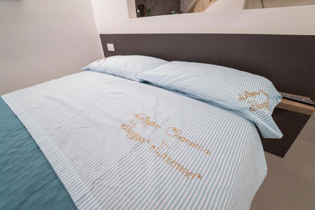 Ferienwohnung Ortigia Charme Piazza Duomo Syrakus Exterior foto